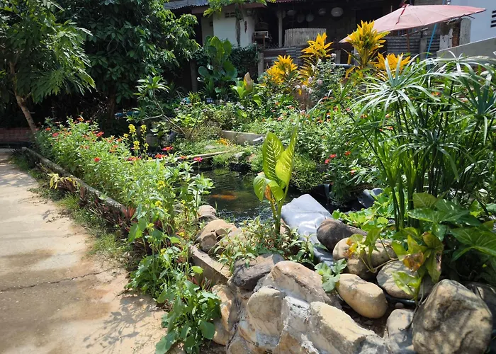 Dok Champa Resort