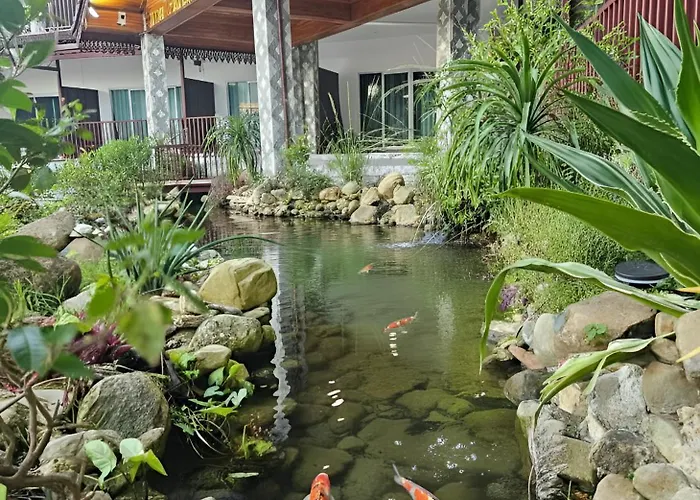 Intimate Riverside Resort Vang Vieng